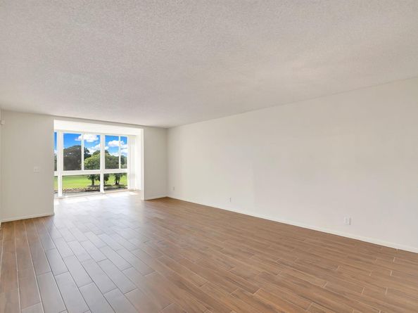 1650 NW 80th Avenue 401, Margate FL 33063