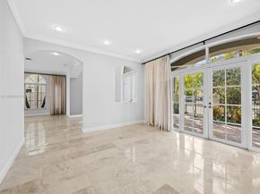 821 SE 2nd Ct, Fort Lauderdale FL 33301