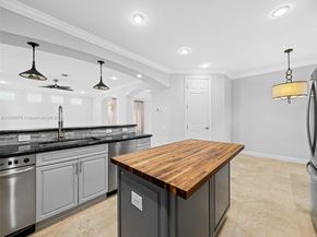 821 SE 2nd Ct, Fort Lauderdale FL 33301