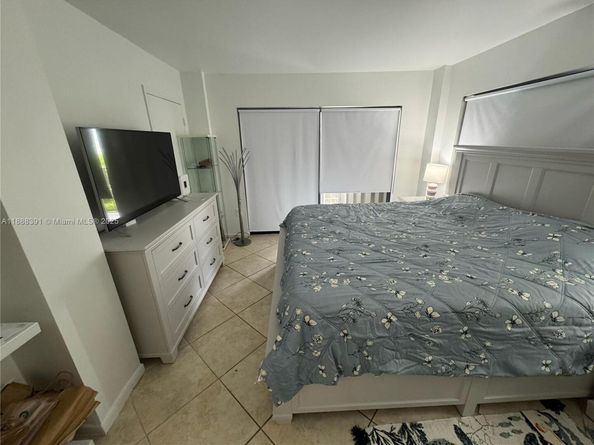 8255 Abbott Ave 402, Miami Beach FL 33141