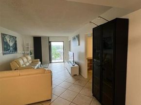 8255 Abbott Ave 402, Miami Beach FL 33141