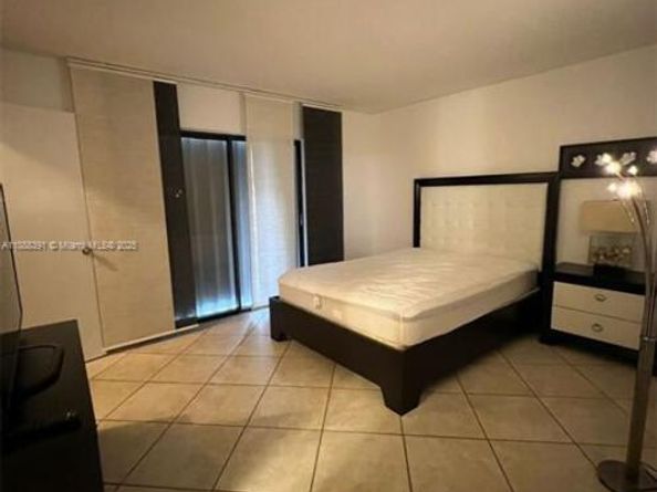 8255 Abbott Ave 402, Miami Beach FL 33141
