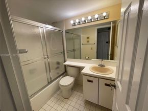 426 NE 210th Cir Ter 1032, Miami FL 33179