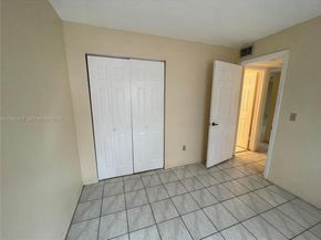 426 NE 210th Cir Ter 1032, Miami FL 33179