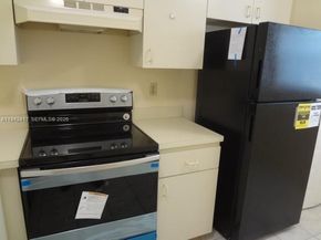 426 NE 210th Cir Ter 1032, Miami FL 33179