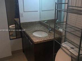 3401 N Country Club Dr 219, Aventura FL 33180