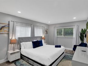 63 SE 5th Ave, Deerfield Beach FL 33441