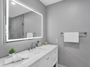 63 SE 5th Ave, Deerfield Beach FL 33441