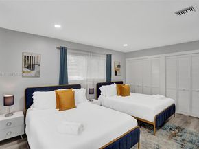 63 SE 5th Ave, Deerfield Beach FL 33441