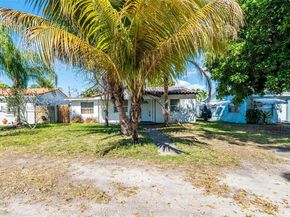 2331 Coolidge St, Hollywood FL 33020