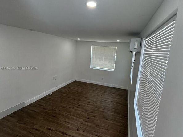 2331 Coolidge St, Hollywood FL 33020