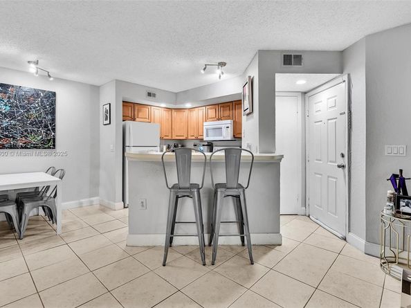 12510 Vista Isles Dr 1216, Sunrise FL 33325