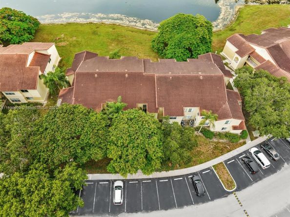 12510 Vista Isles Dr 1216, Sunrise FL 33325