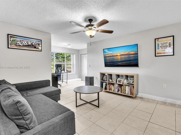 12510 Vista Isles Dr 1216, Sunrise FL 33325