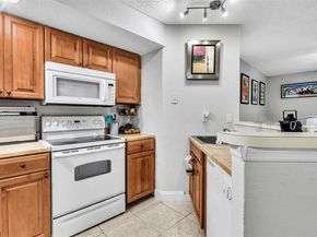 12510 Vista Isles Dr 1216, Sunrise FL 33325