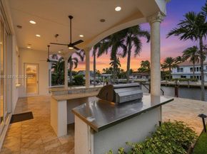 2641 NE 6th St, Pompano Beach FL 33062