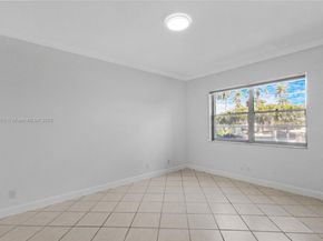 2201 SE 9th St 106, Pompano Beach FL 33062