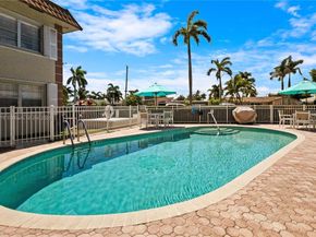 2201 SE 9th St 106, Pompano Beach FL 33062