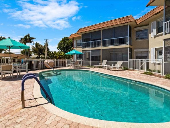 2201 SE 9th St 106, Pompano Beach FL 33062