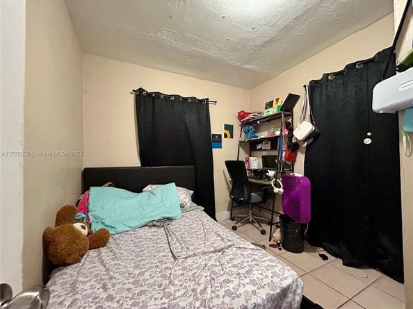 1940 Ali Baba Ave, Opa-Locka FL 33054