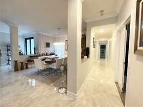 523 Stonemont Dr, Weston FL 33326
