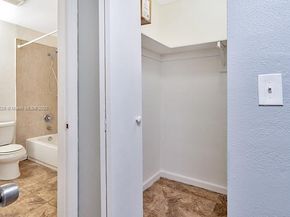 12890 NE 8th Ave 103, North Miami FL 33161