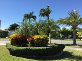 1901 SW 90th Ave, Miami FL 33165