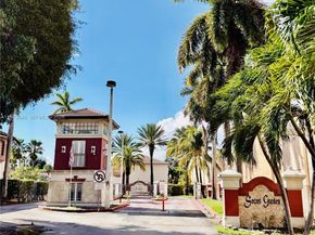 8346 NW 10th St, Miami FL 33126