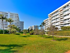 155 Ocean Lane Dr 413, Key Biscayne FL 33149