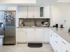 18555 NE 14th Ave 619, Miami FL 33179