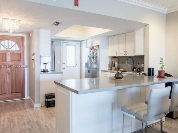 18555 NE 14th Ave 619, Miami FL 33179