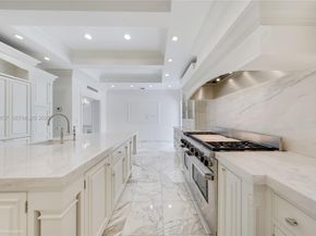 55 La Gorce Cir, Miami Beach FL 33141