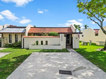 19233 NW 64th Ct