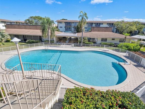 16701 NE 13th Ave 101, Miami FL 33162