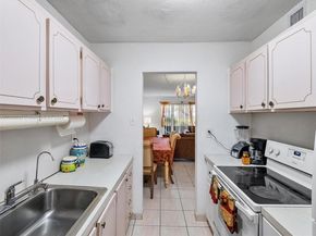 16701 NE 13th Ave 101, Miami FL 33162