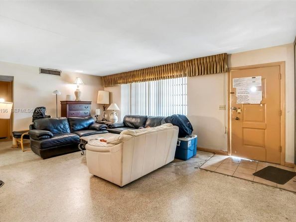 316 N 28th Ave, Hollywood FL 33020