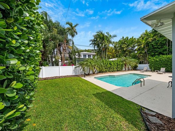 1259 NE 98th St, Miami Shores FL 33138