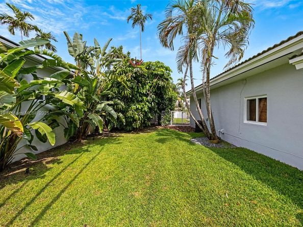 1259 NE 98th St, Miami Shores FL 33138