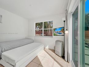 2461 SW 16th Ct, Fort Lauderdale FL 33312