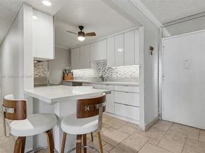 211 S Ocean Dr 205, Hollywood FL 33019