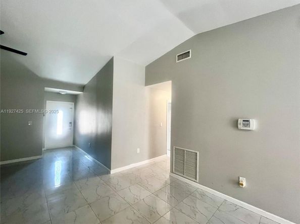 14731 N Beckley Sq, Davie FL 33325