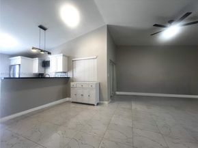 14731 N Beckley Sq, Davie FL 33325