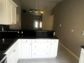 14731 N Beckley Sq, Davie FL 33325