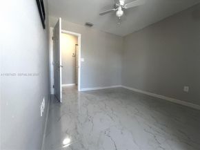 14731 N Beckley Sq, Davie FL 33325