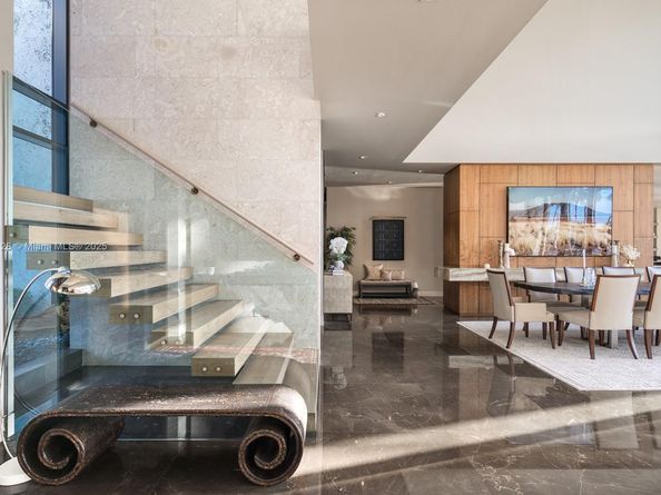 1175 Spanish River Rd, Boca Raton FL 33432