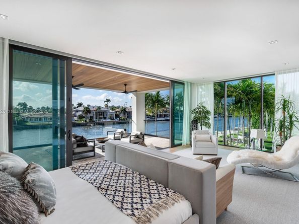 1175 Spanish River Rd, Boca Raton FL 33432