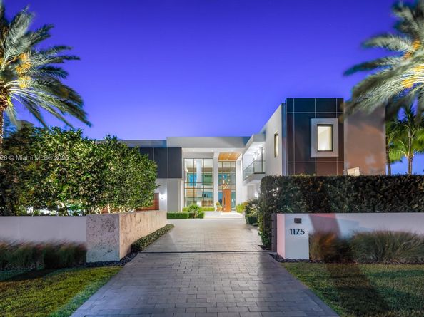 1175 Spanish River Rd, Boca Raton FL 33432