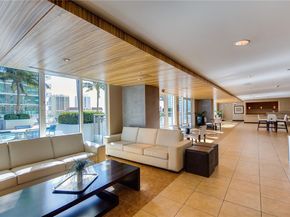 60 SW 13th St 5012, Miami FL 33130