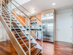 60 SW 13th St 5012, Miami FL 33130