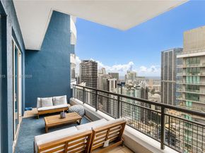 60 SW 13th St 5012, Miami FL 33130